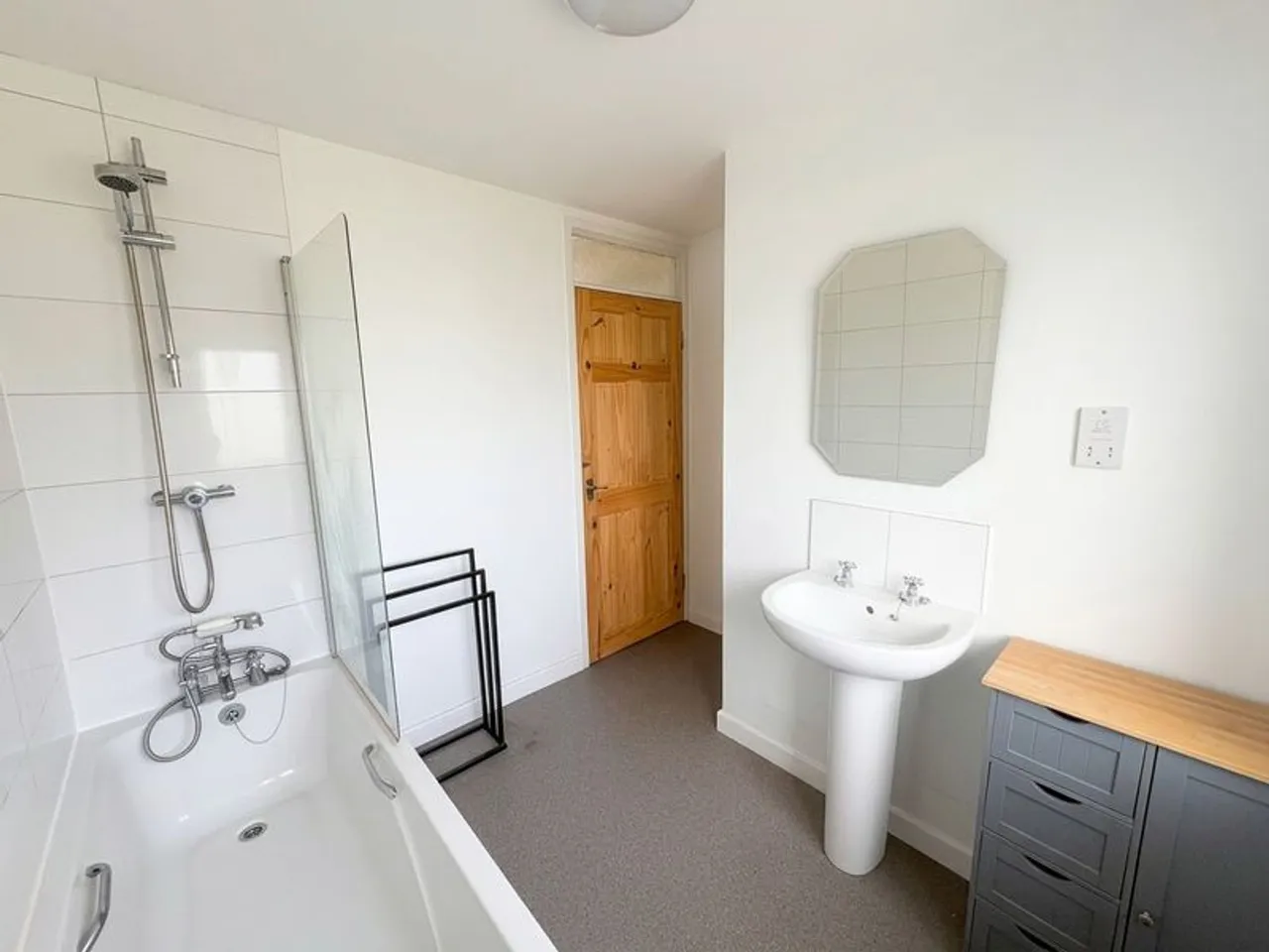 Glenorchy Close, Crewe, photo 18