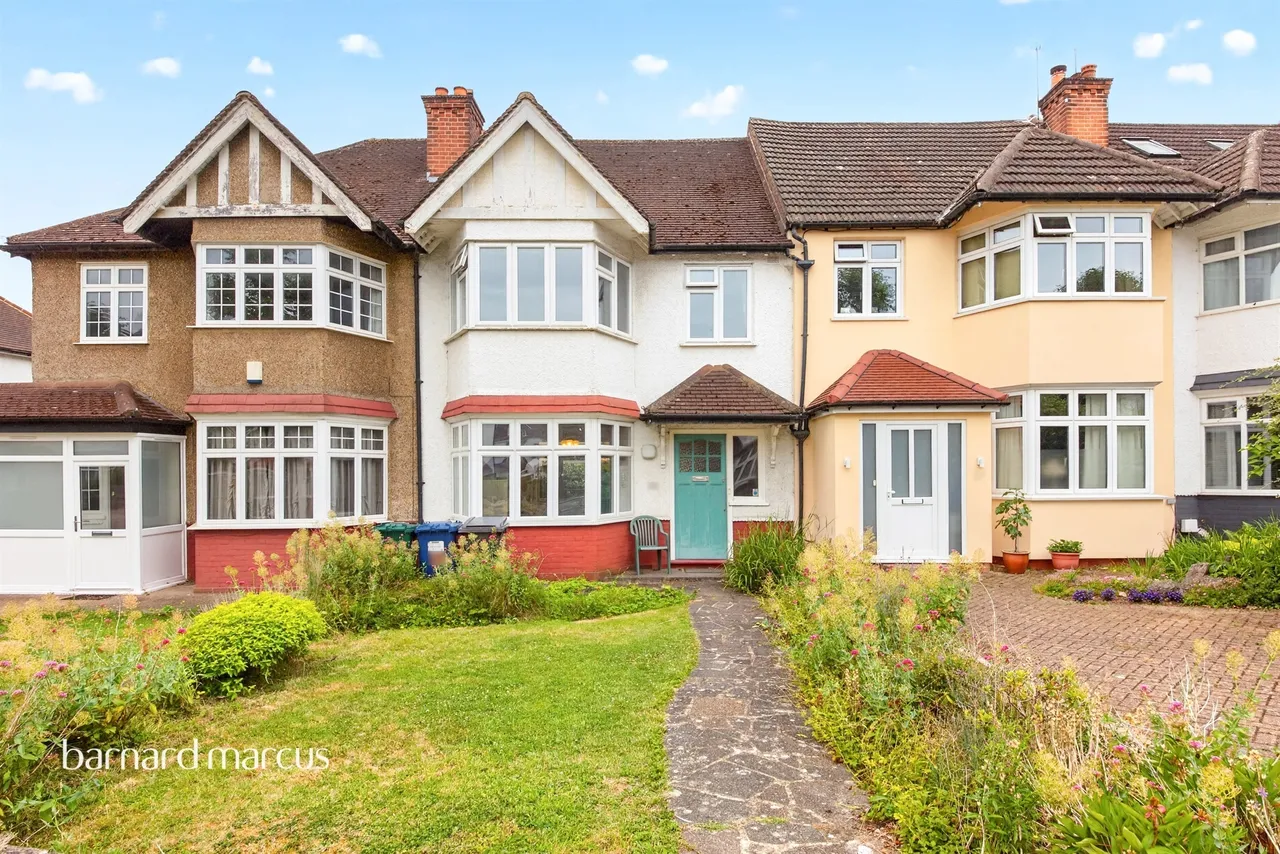 3 bed house for sale — Mayfield Avenue, London