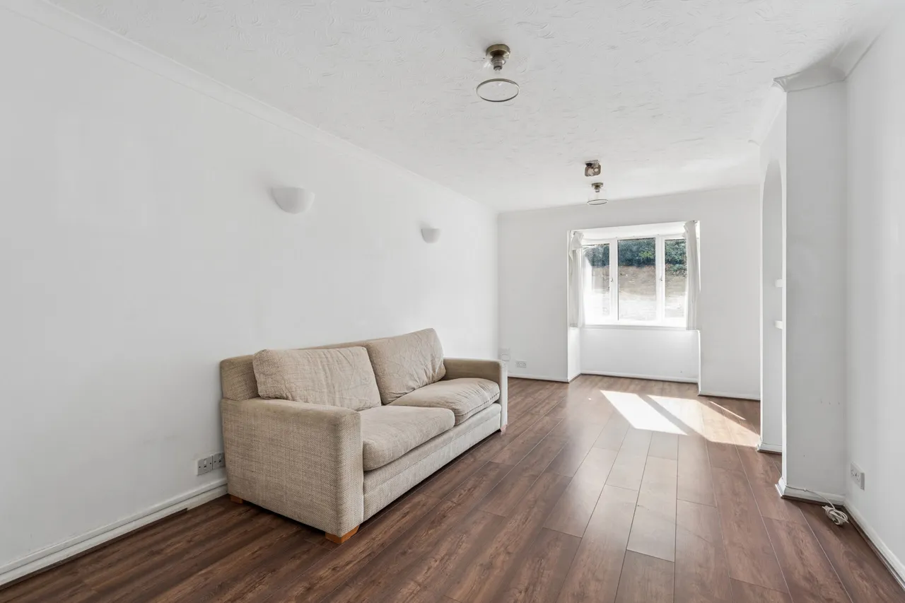 Richfield Road, Bushey, Bushey, WD23 4RP, photo 2