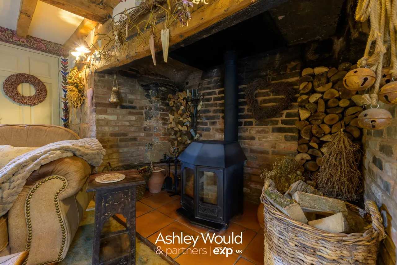 Sinton Lane, Ombersley, WR9, photo 10