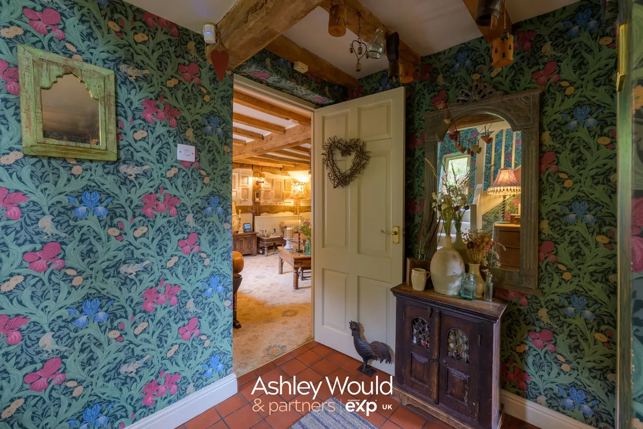 Sinton Lane, Ombersley, WR9, photo 5