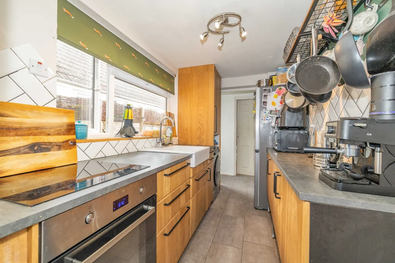 St. Johns Road, Faversham, ME13, photo 6