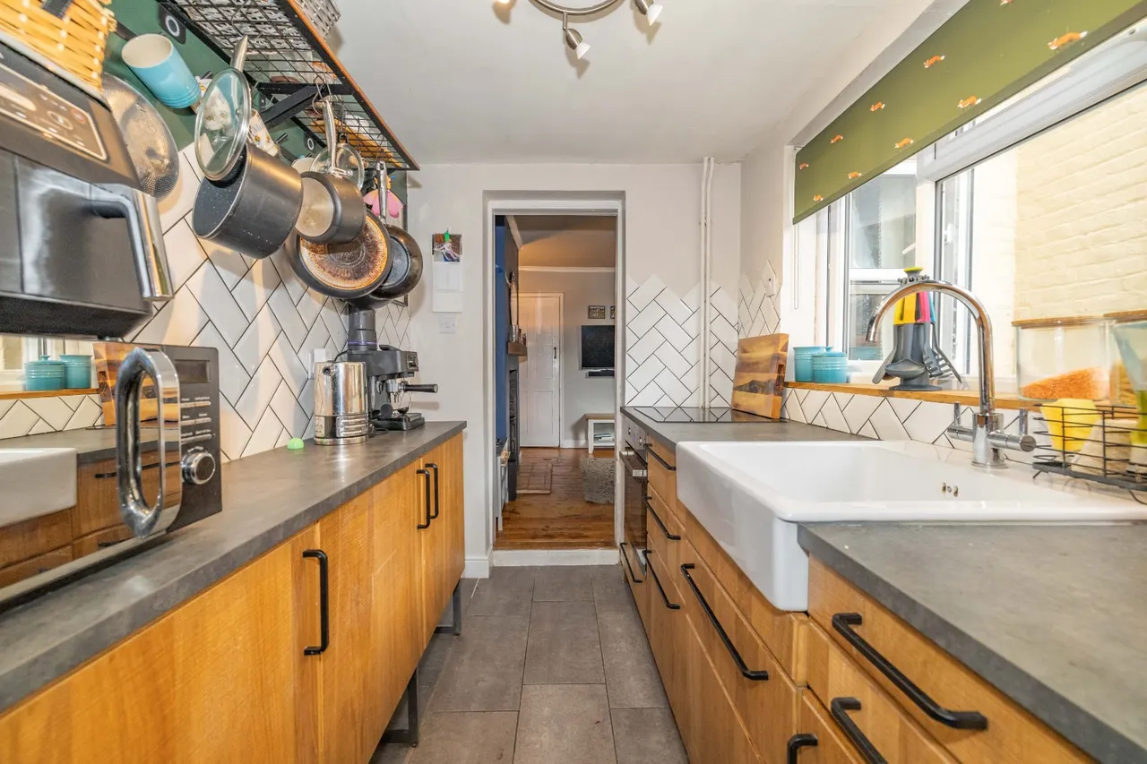 St. Johns Road, Faversham, ME13, photo 5