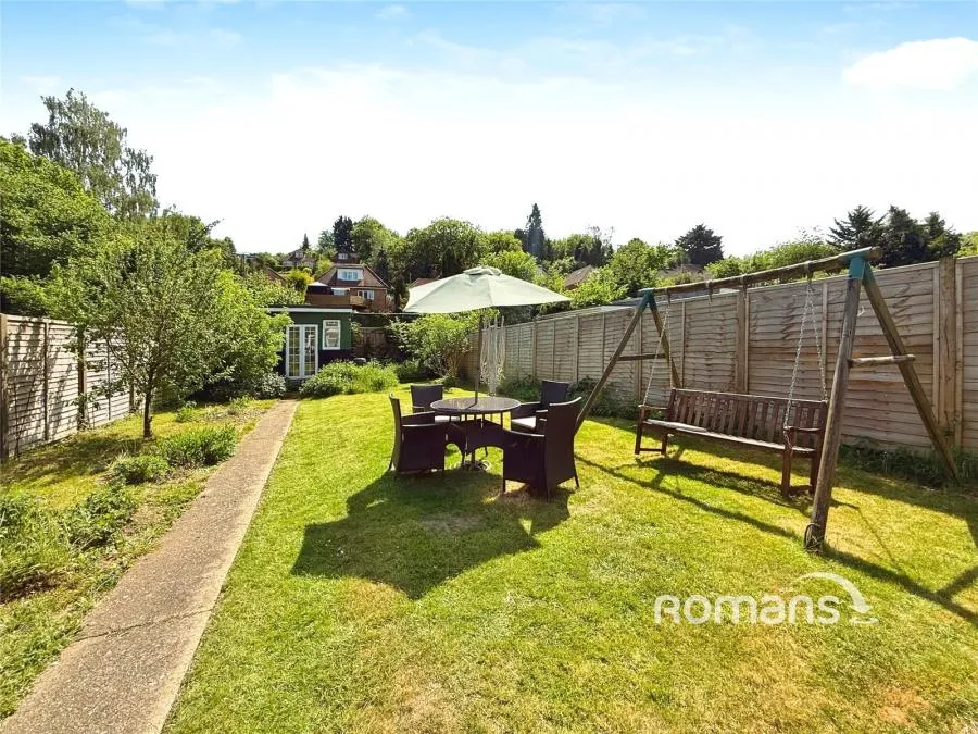 Chairborough Road, High Wycombe, HP12, photo 7