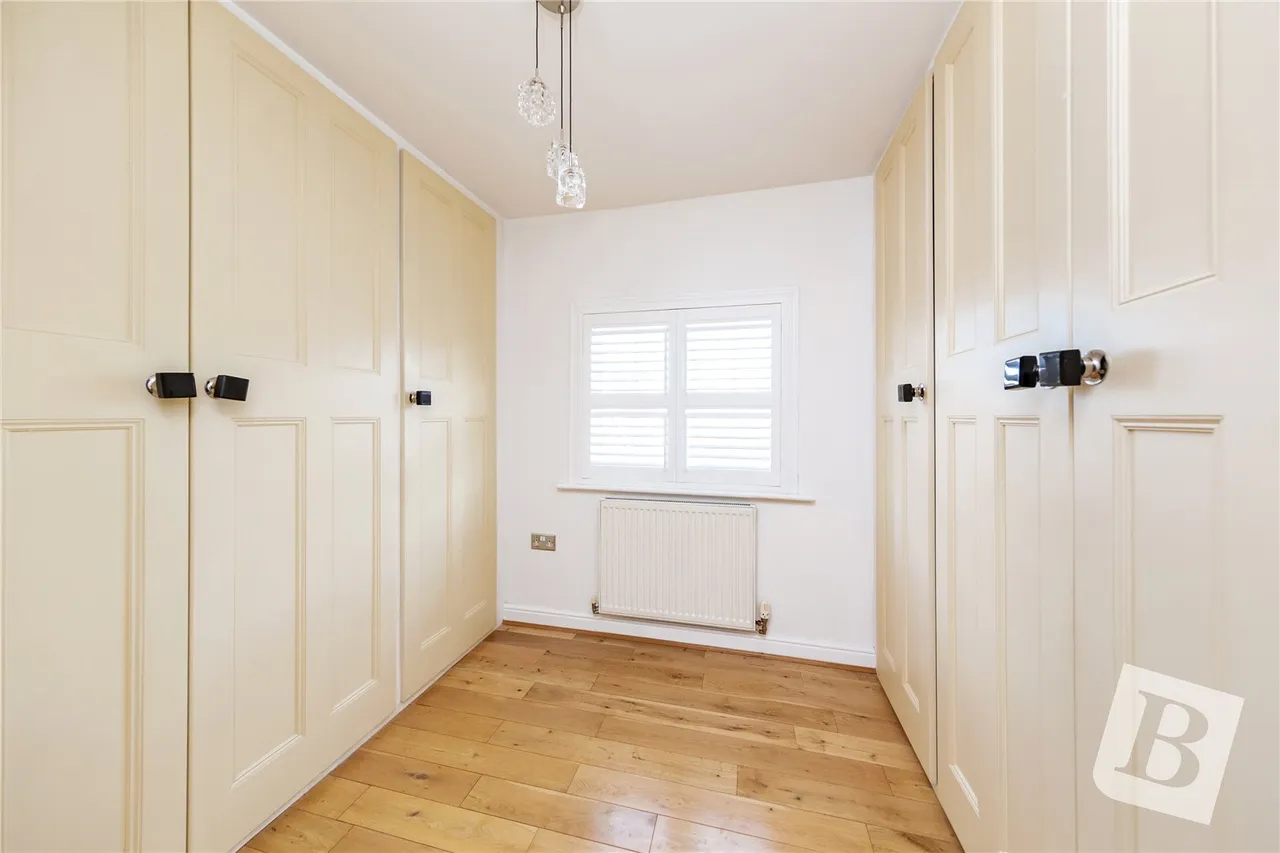 Ongar, CM5, photo 19