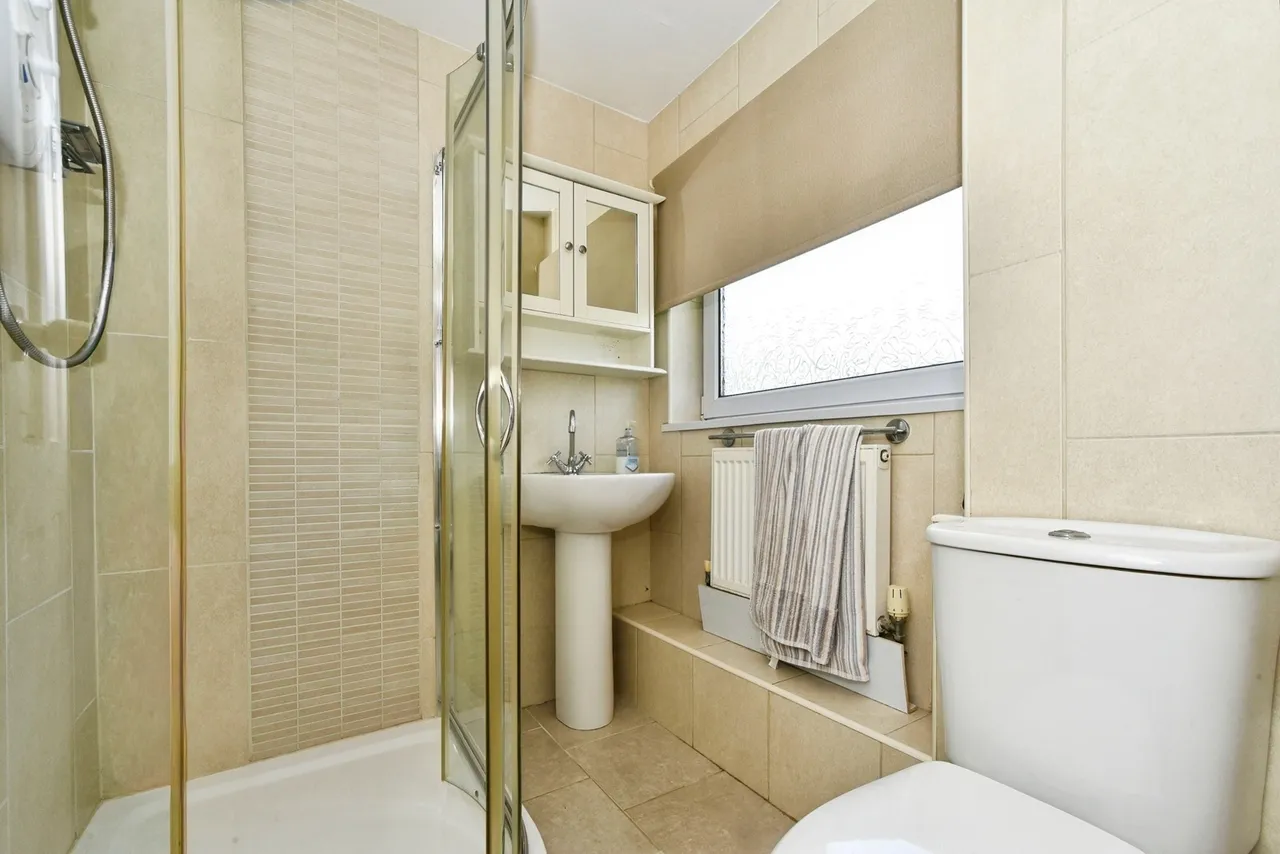 Matson Avenue, Matson, Gloucester, Gloucestershire, GL4, photo 9