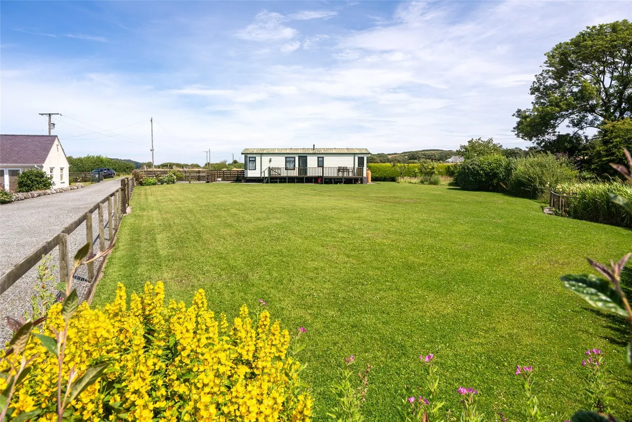 Dulas, LL70, photo 10