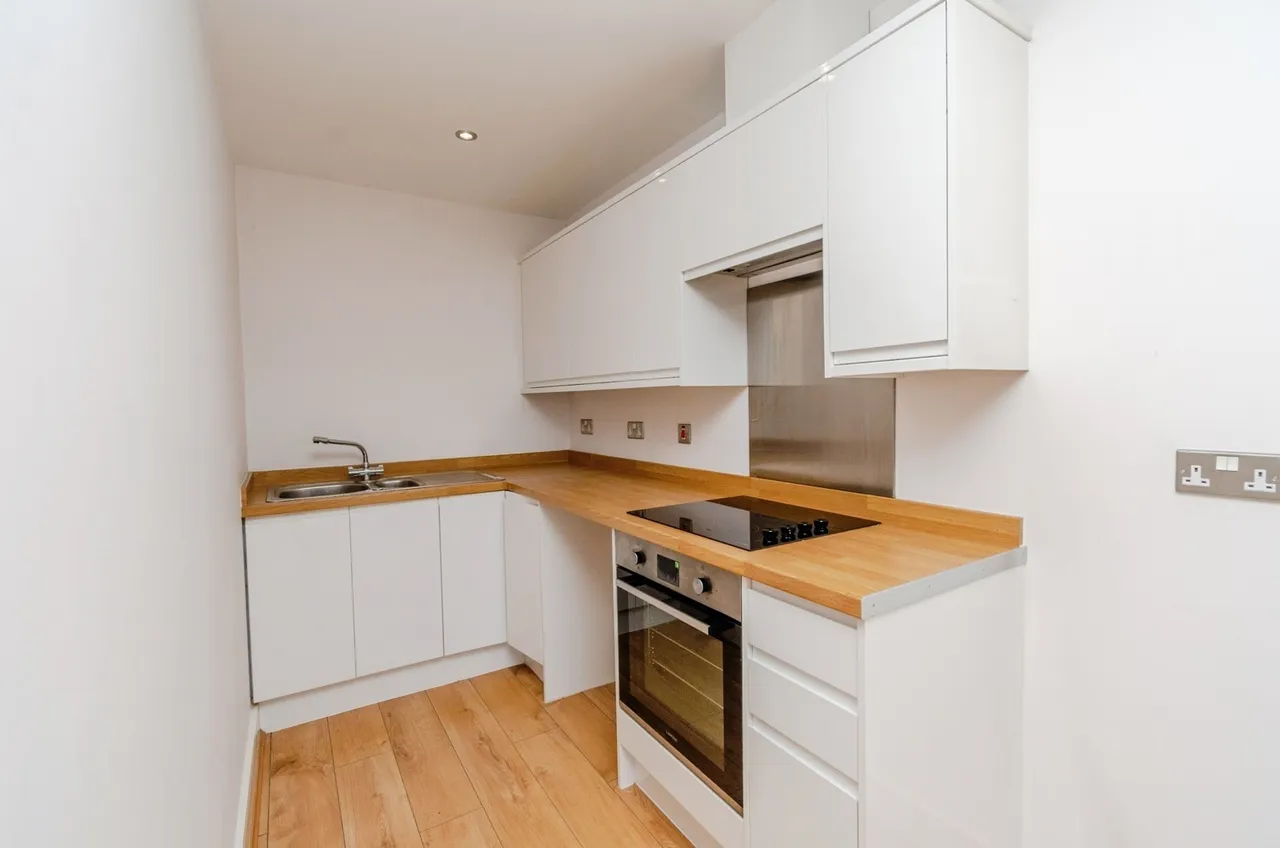 Lichfield Road, Willenhall, West Midlands, WV12, photo 6