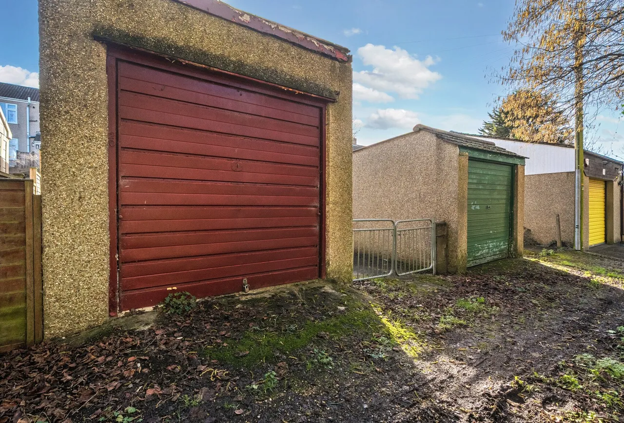 Hawthorn Avenue, Gloucestershire, Hanham, BS15 3ES, photo 17