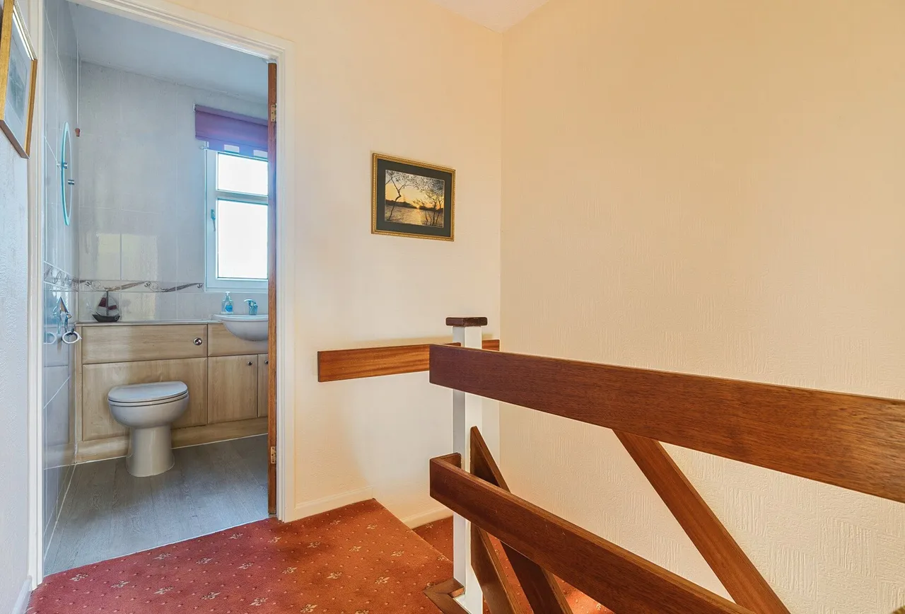 Hawthorn Avenue, Gloucestershire, Hanham, BS15 3ES, photo 11