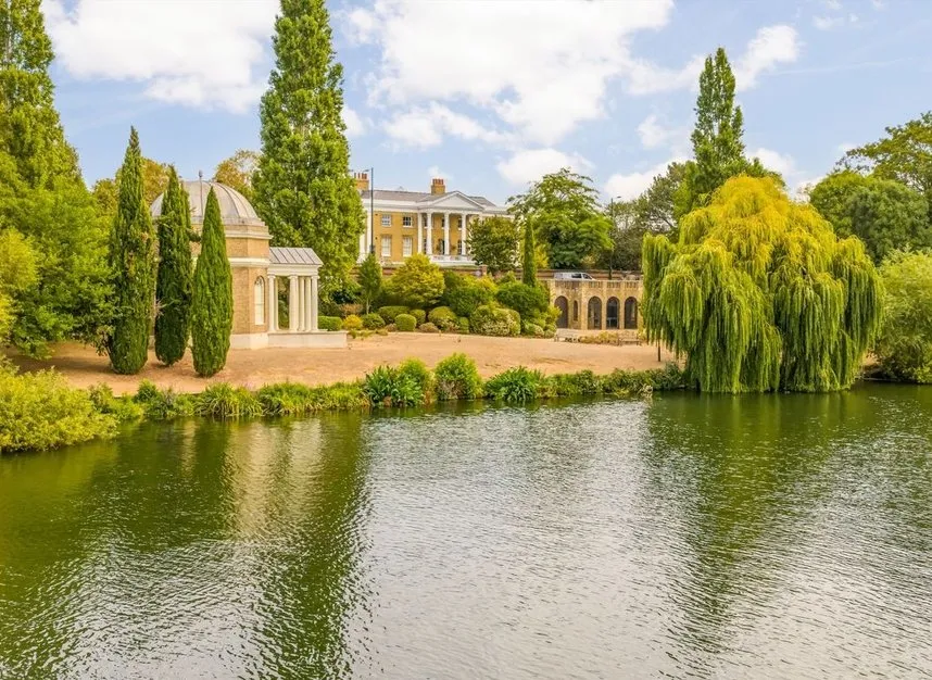Thames Street, Hampton, TW12, photo 2