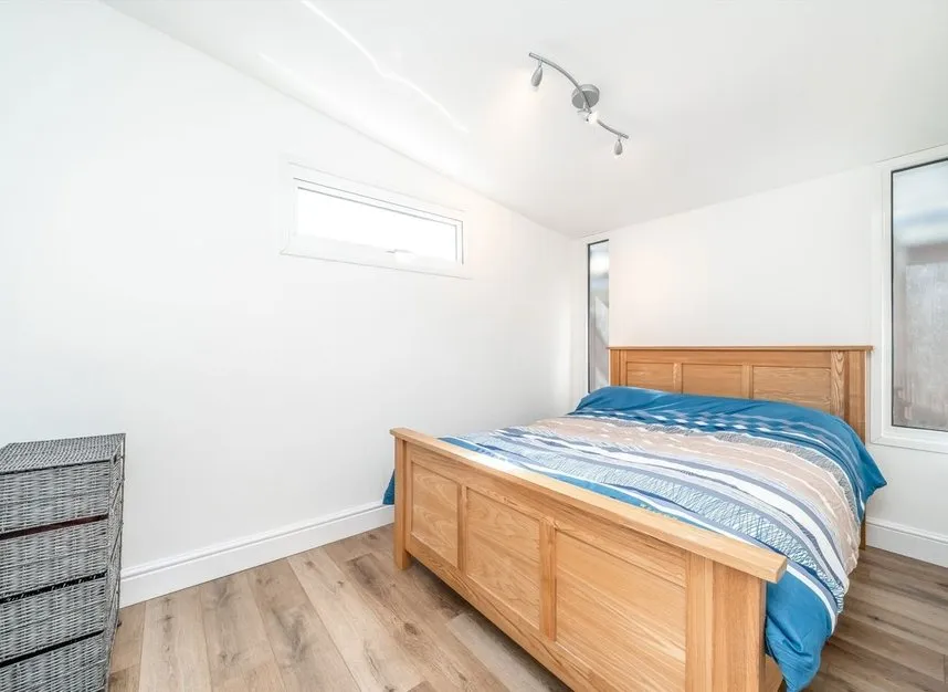 Thames Street, Hampton, TW12, photo 6