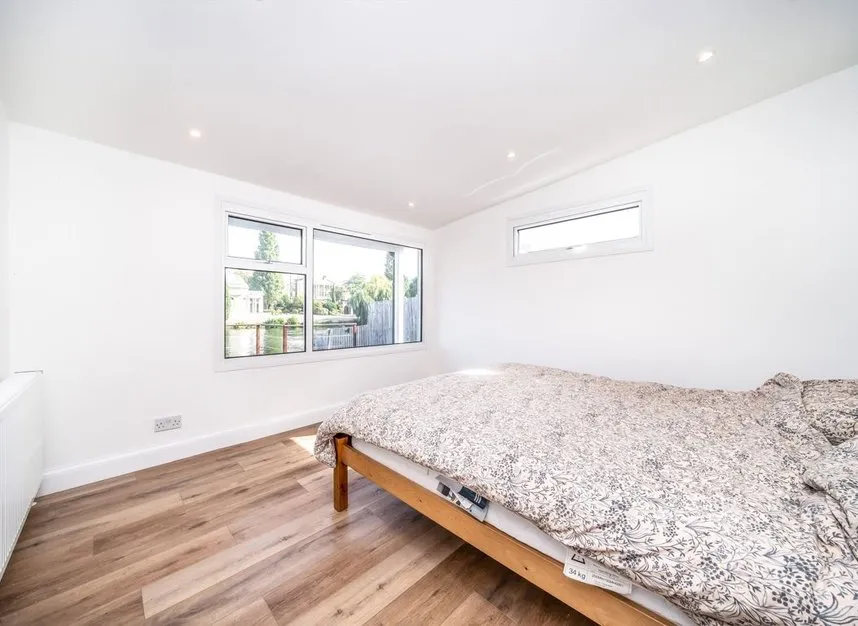 Thames Street, Hampton, TW12, photo 7