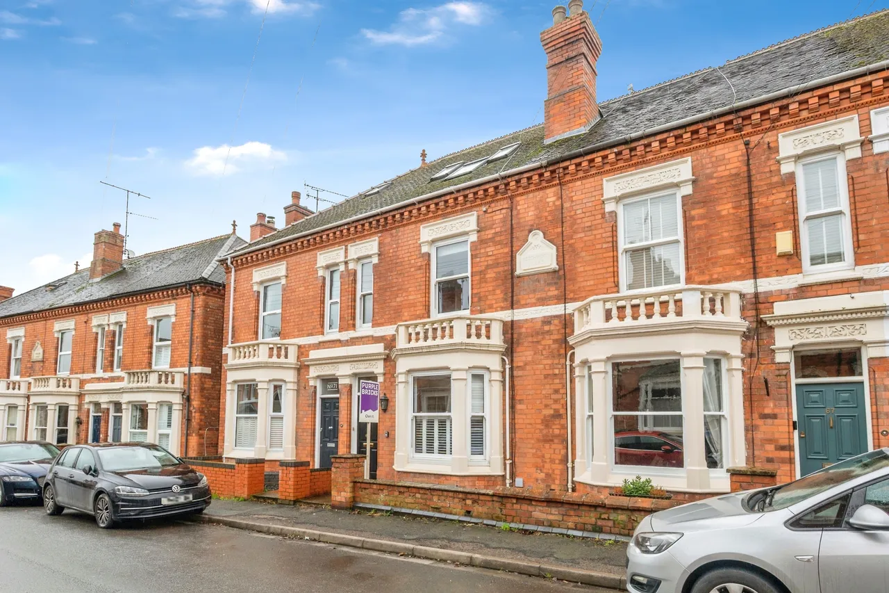4 bed house for sale, St. Dunstans Crescent, Worcester, WR5
