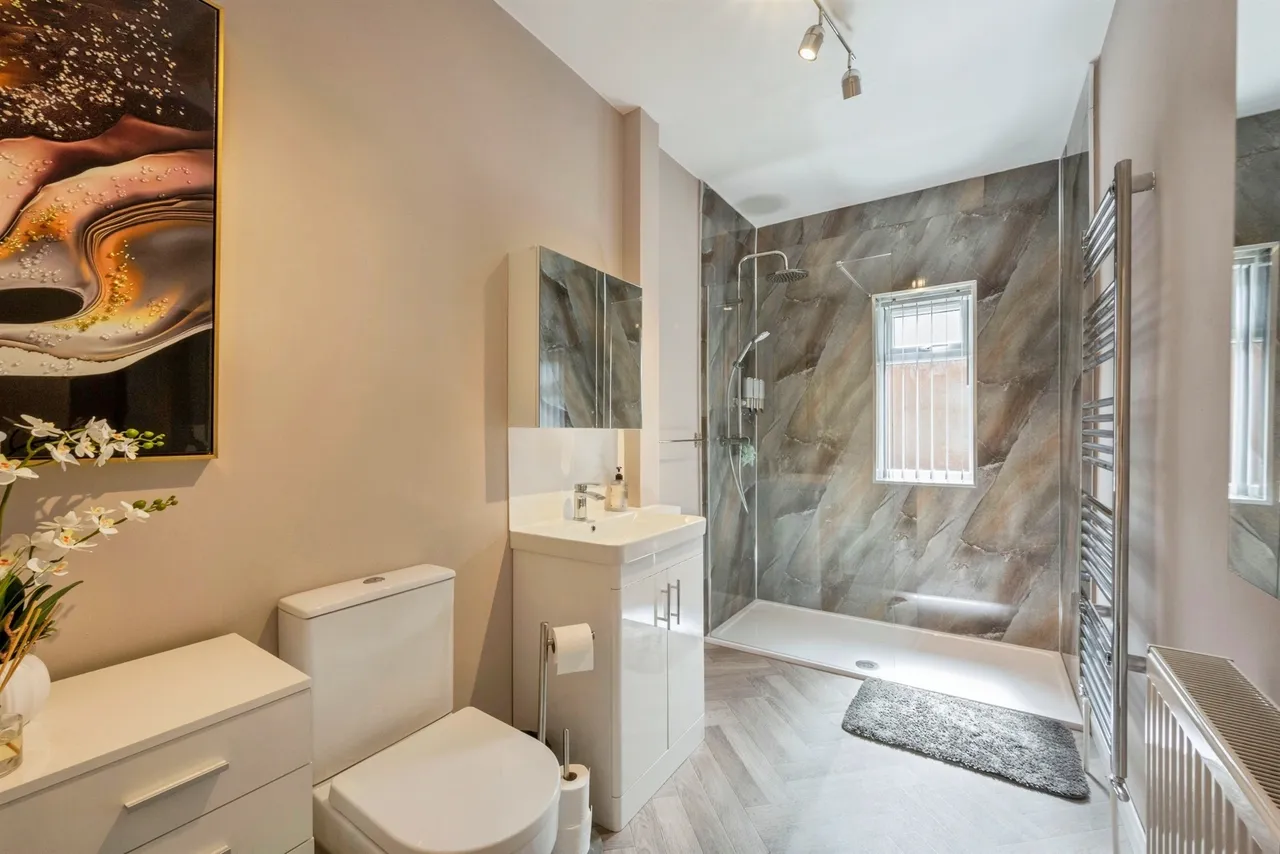 3 bed house for sale — Godnow Road, Crowle, Scunthorpe