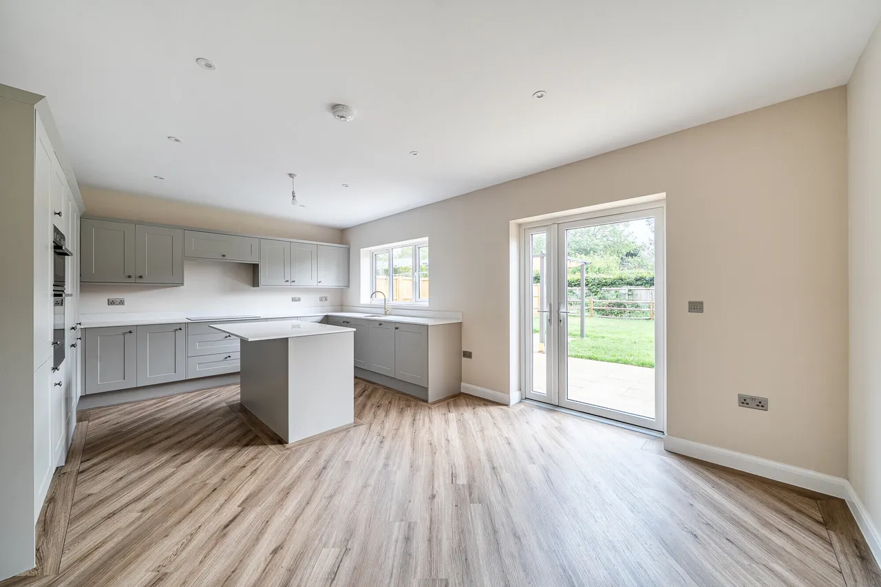 Main Road, Chichester, PO18, photo 3