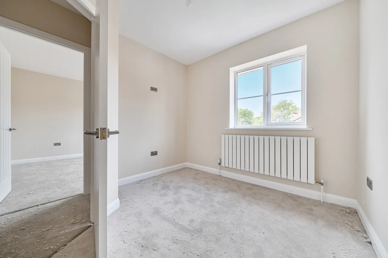 Main Road, Chichester, PO18, photo 8
