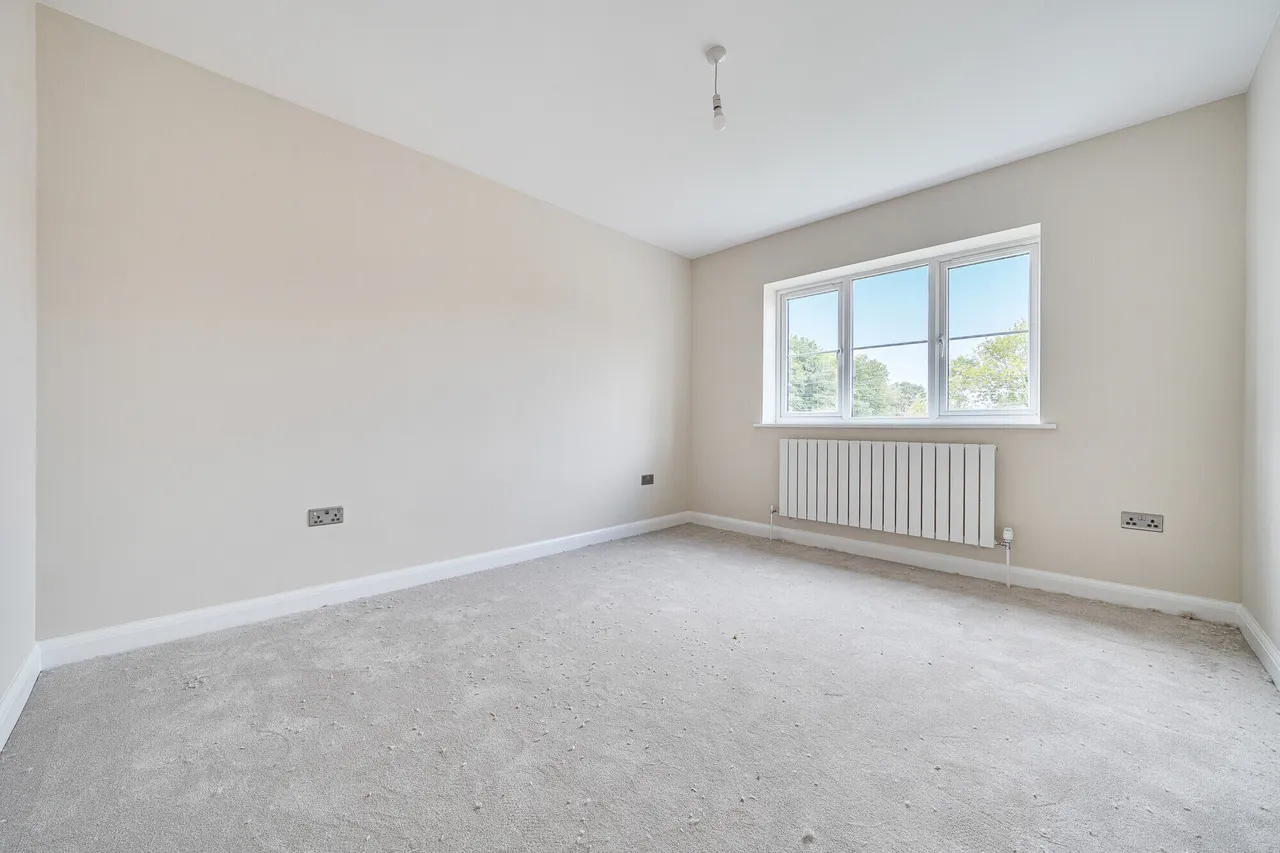 Main Road, Chichester, PO18, photo 7