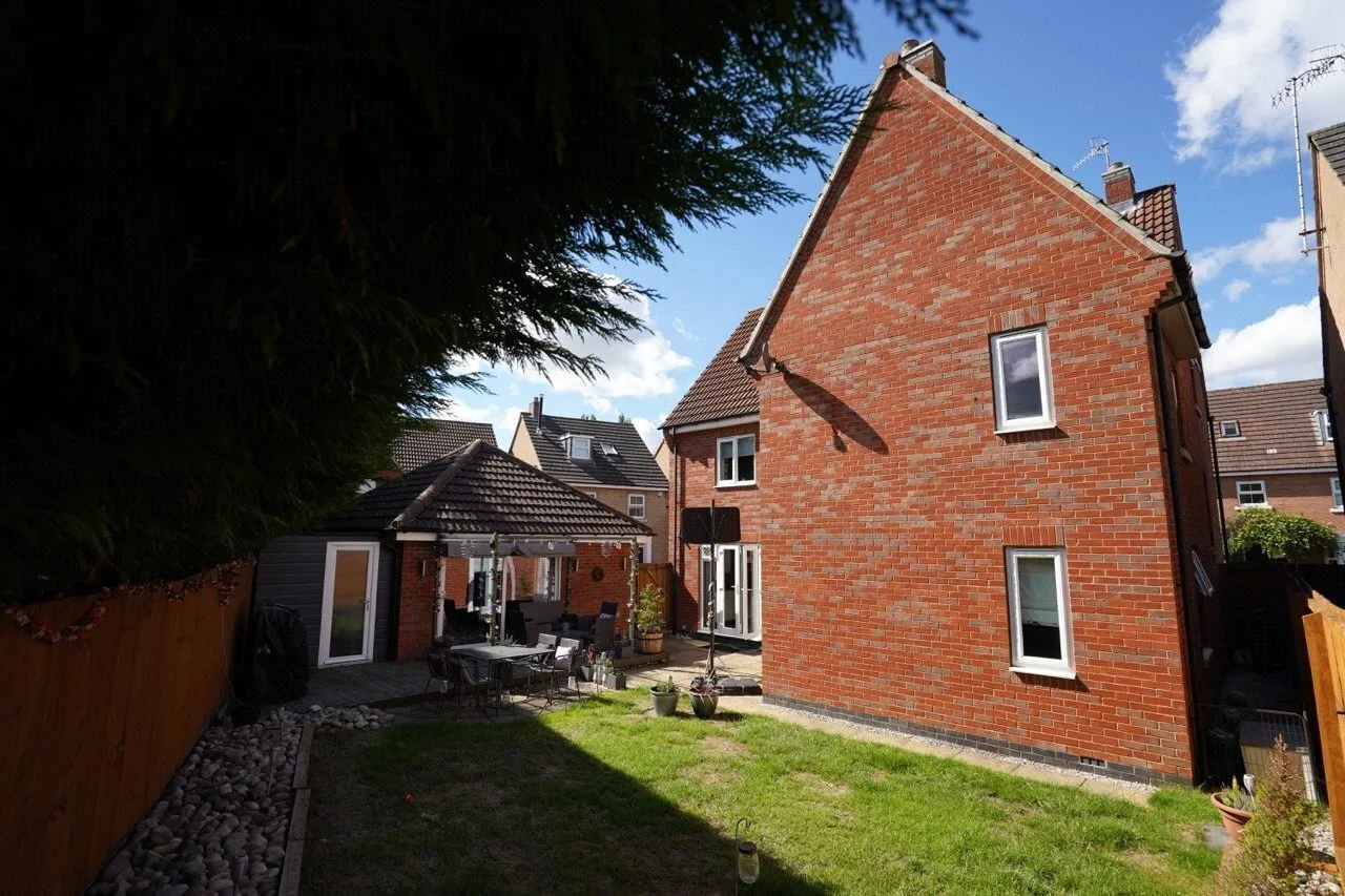Langley Close, Bestwood Village, NG6, photo 43