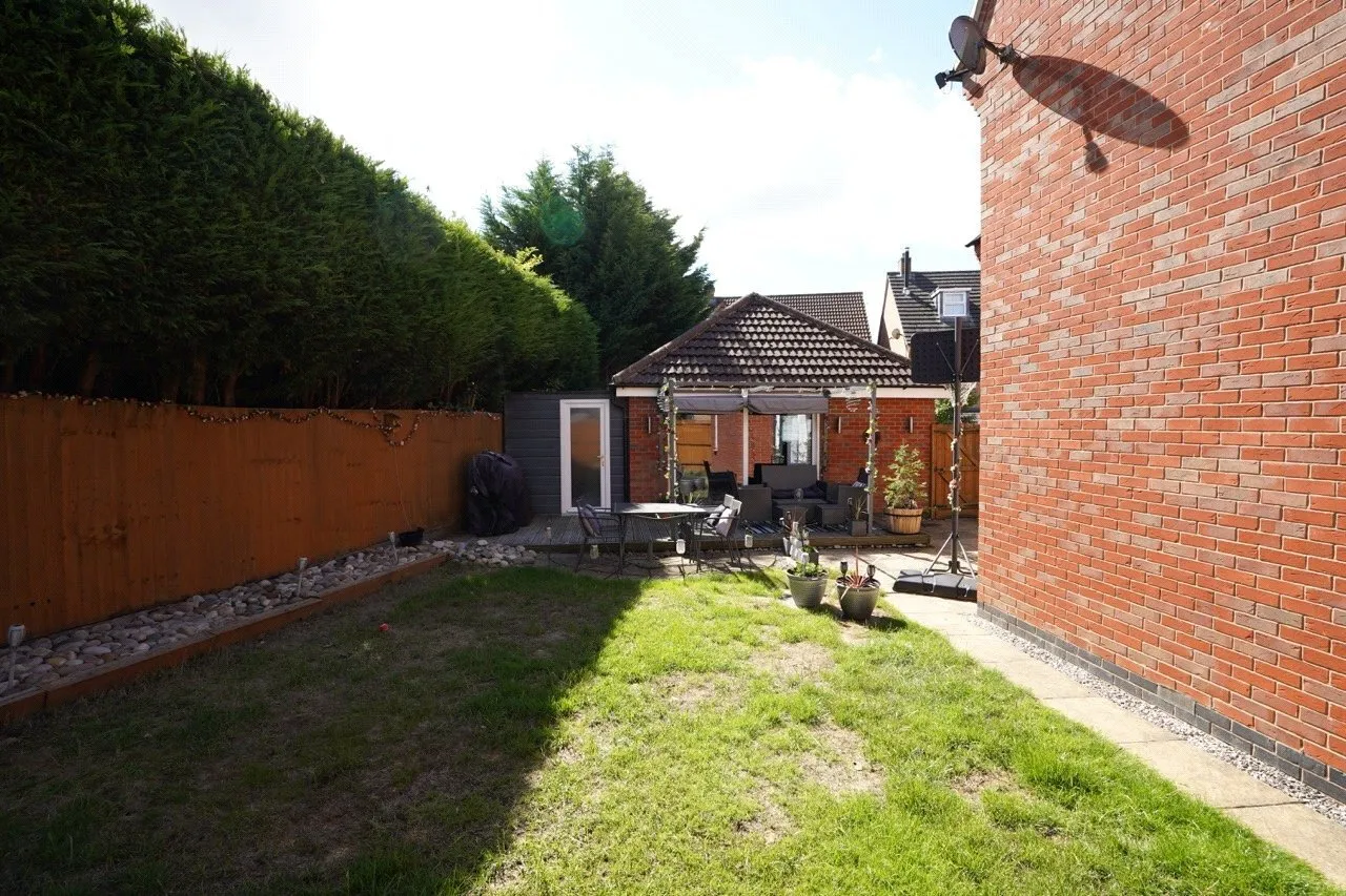 Langley Close, Bestwood Village, NG6, photo 42