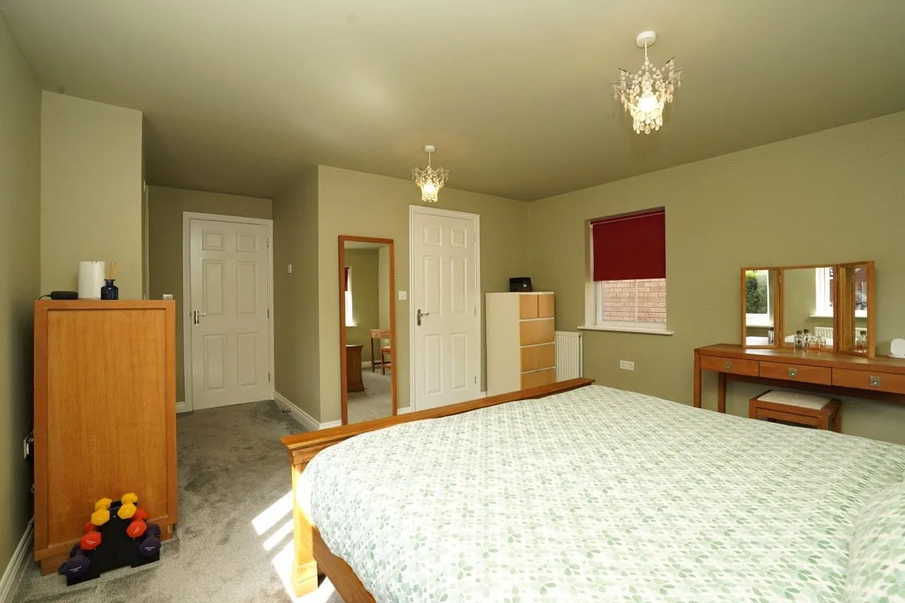 Langley Close, Bestwood Village, NG6, photo 17