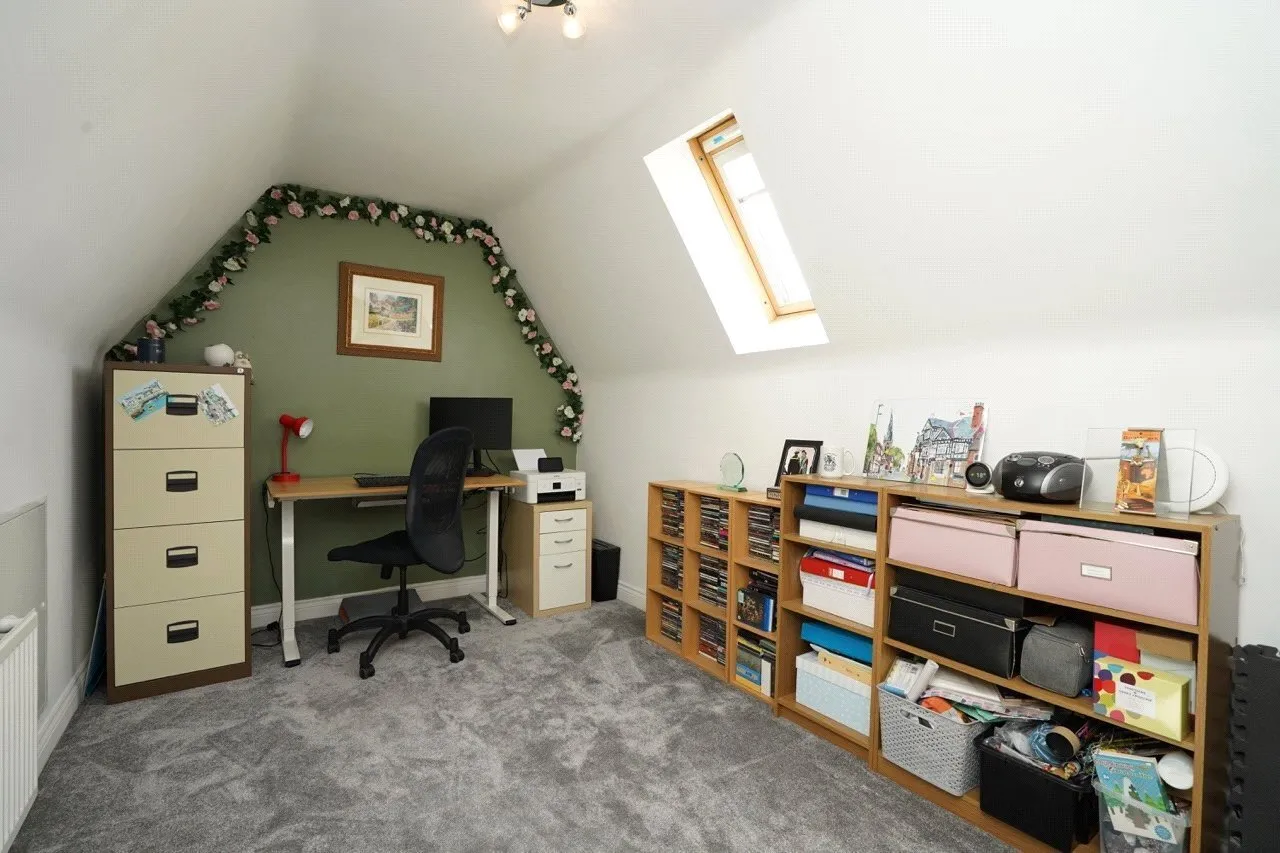 Langley Close, Bestwood Village, NG6, photo 37