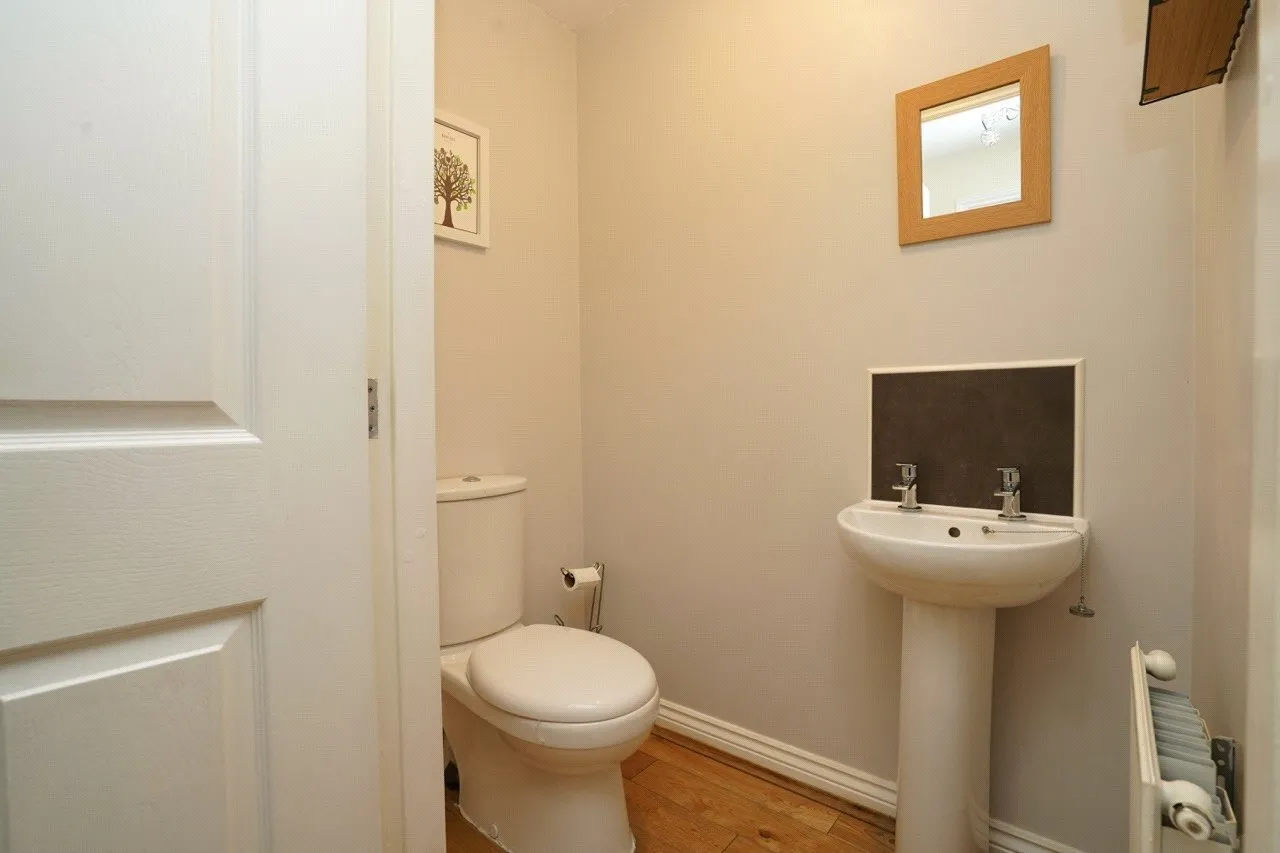 Langley Close, Bestwood Village, NG6, photo 10