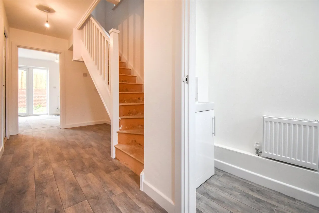 Mount Pleasant Road, Aldershot, Hampshire, GU12 4NL, photo 3