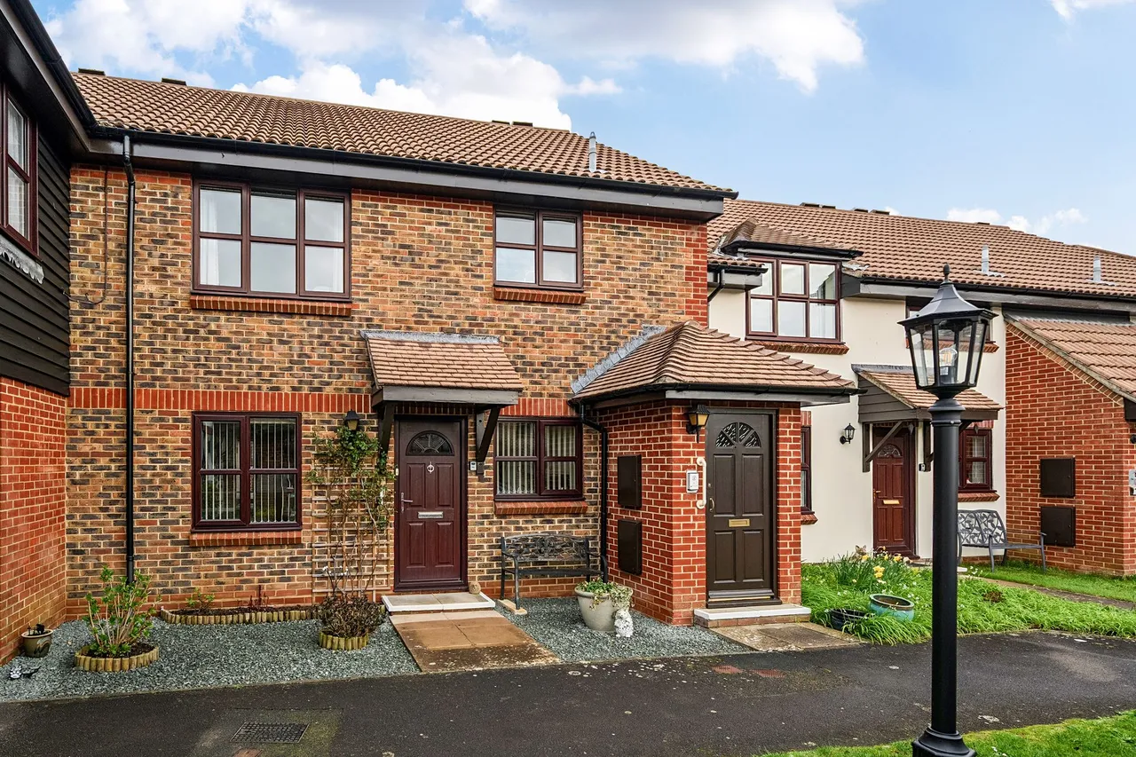 Stein Road, Merrivale Court, PO10, photo 4