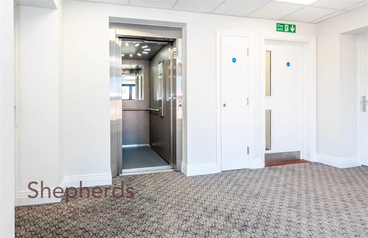 Badgers Walk, Broxbourne, EN10, photo 2