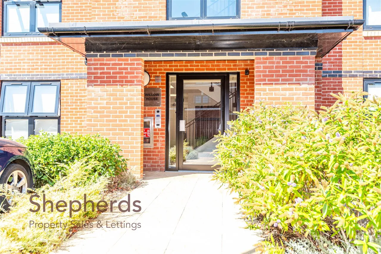 Badgers Walk, Broxbourne, EN10, photo 17