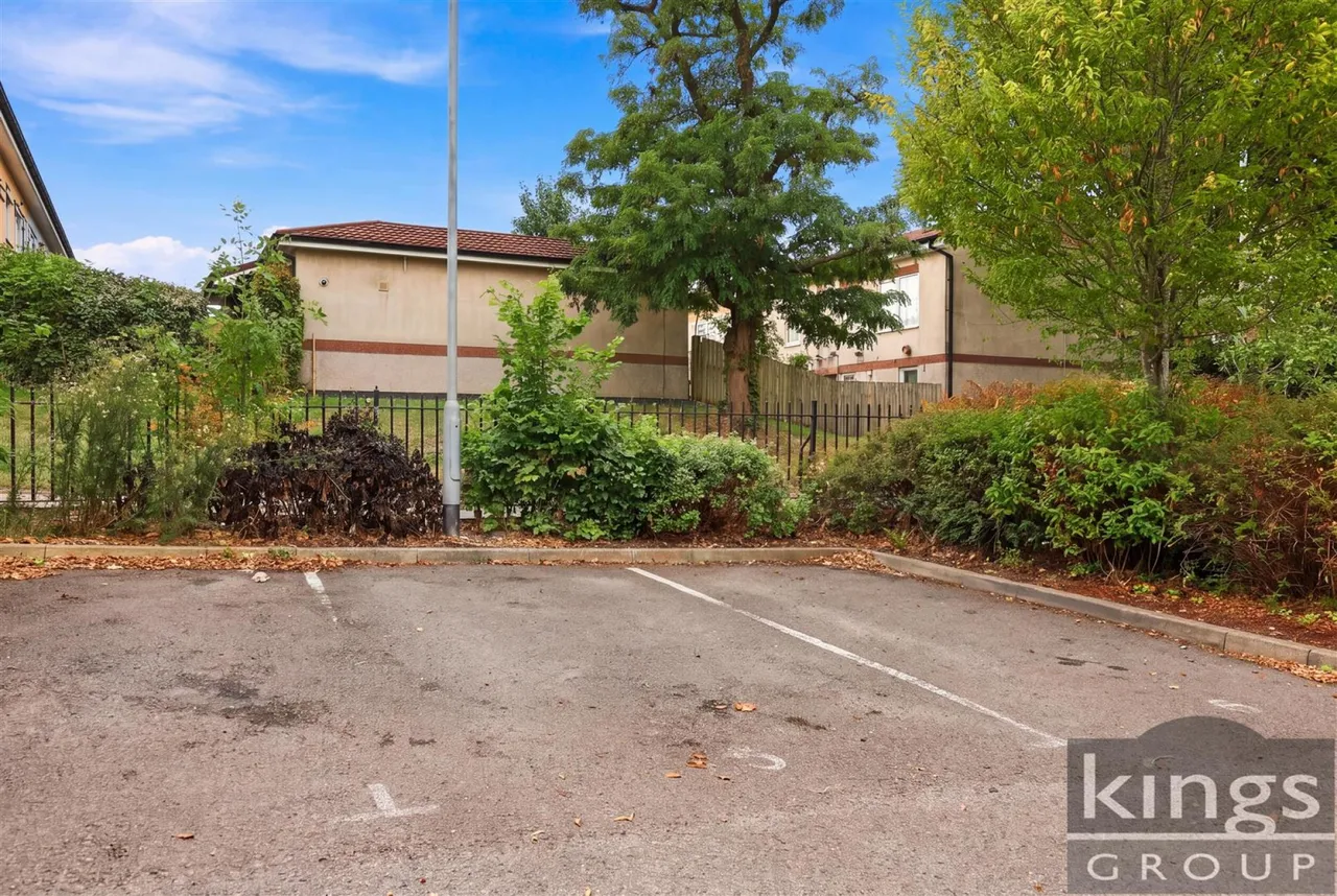 Elms Court, Harlow, photo 14
