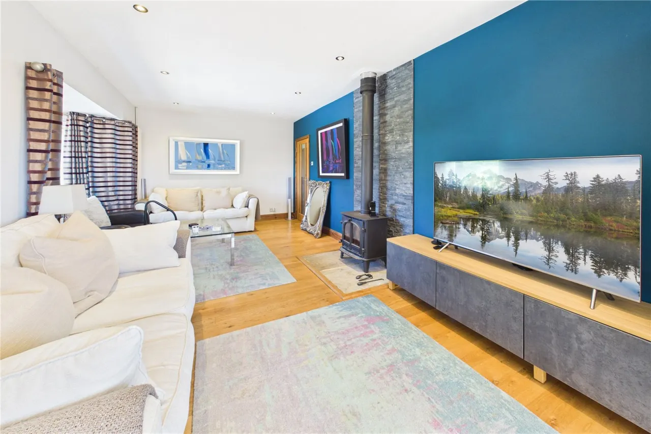 Beech Road, Purley on Thames, RG8, photo 9