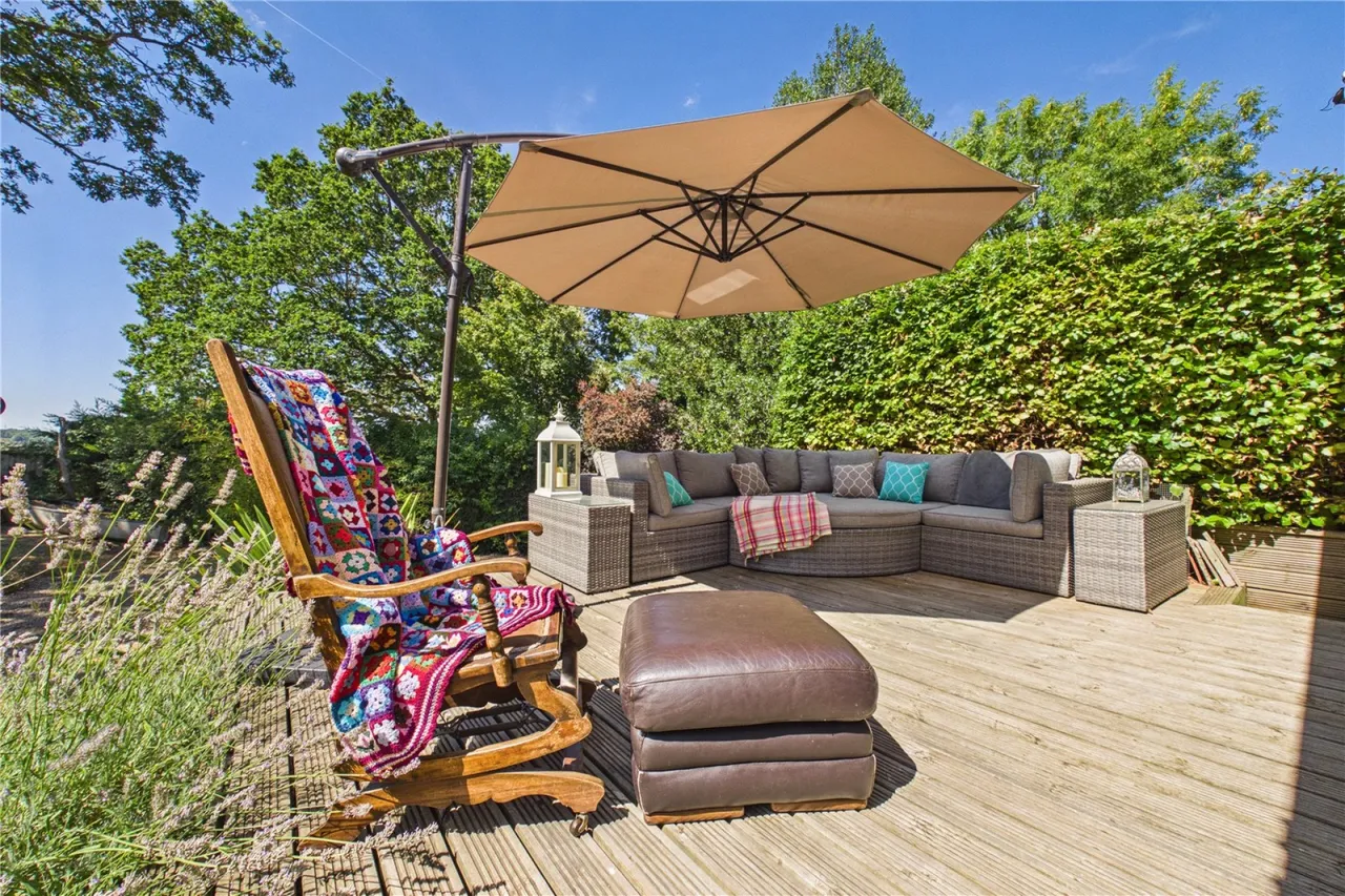 Beech Road, Purley on Thames, RG8, photo 13
