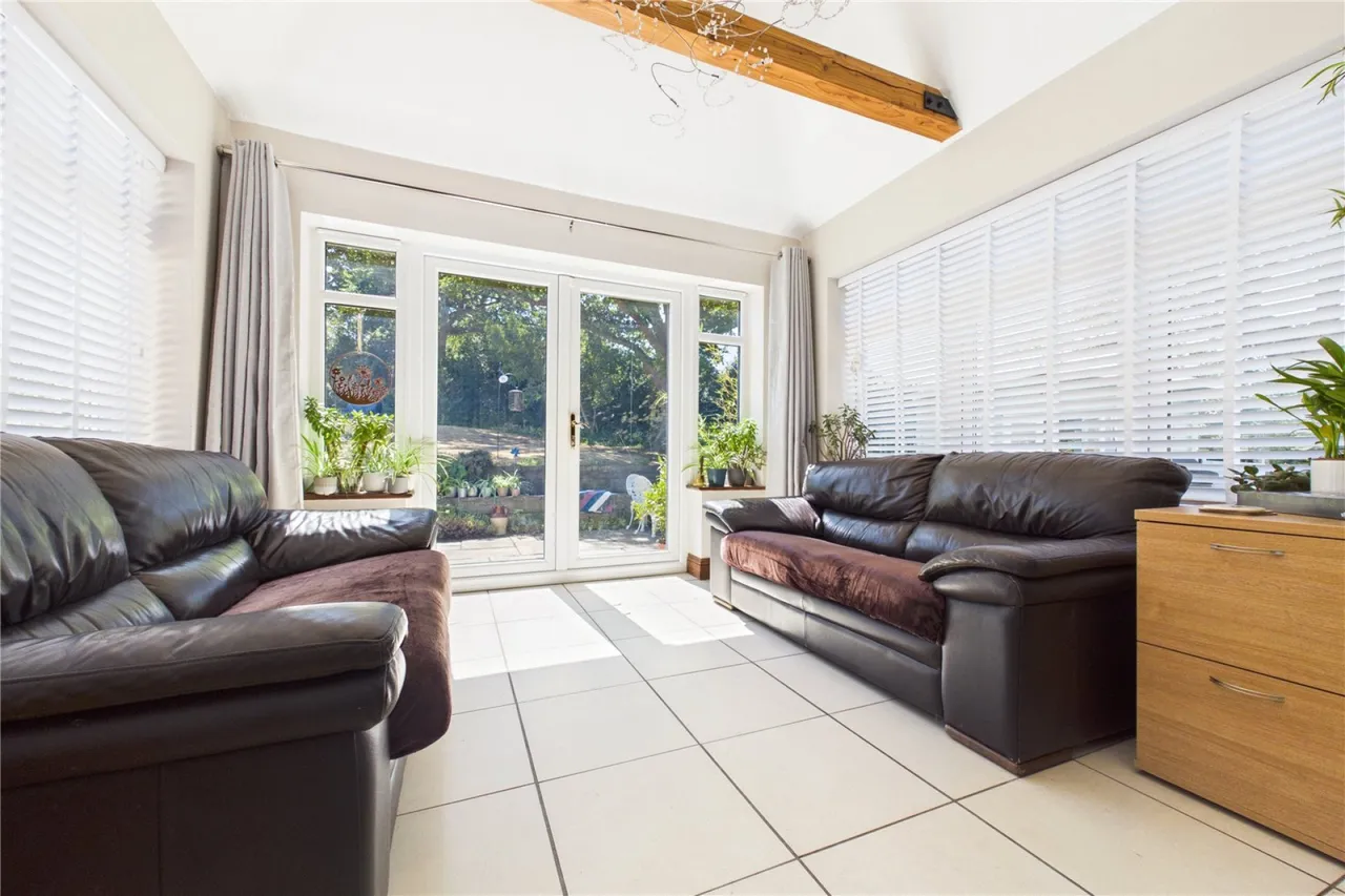 Beech Road, Purley on Thames, RG8, photo 12