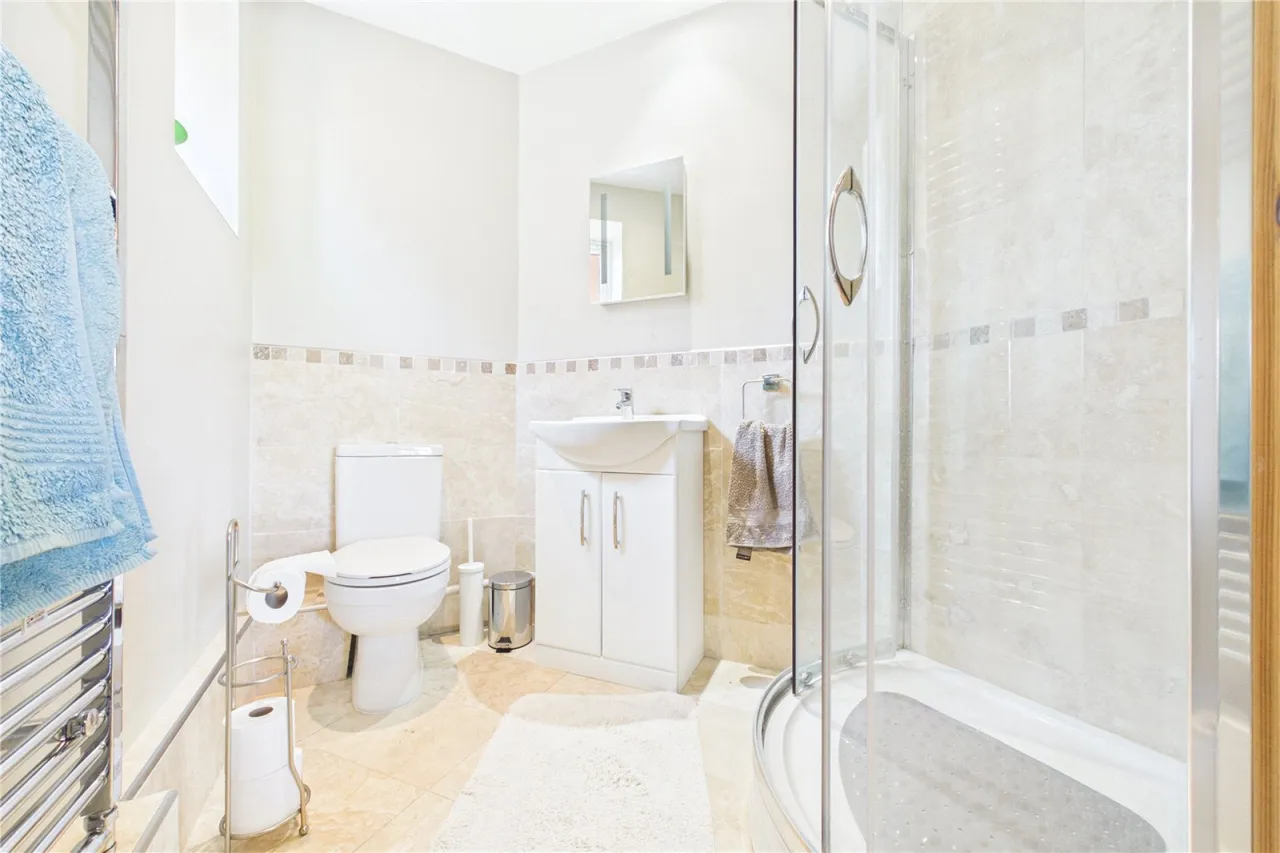 Beech Road, Purley on Thames, RG8, photo 7