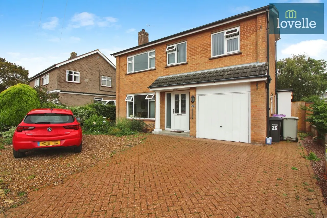 4 bed house for sale, Elm Drive, Louth, LN11