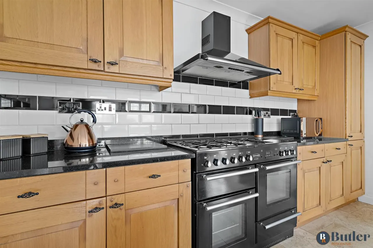 Hunts End, St. Neots, PE19, photo 51