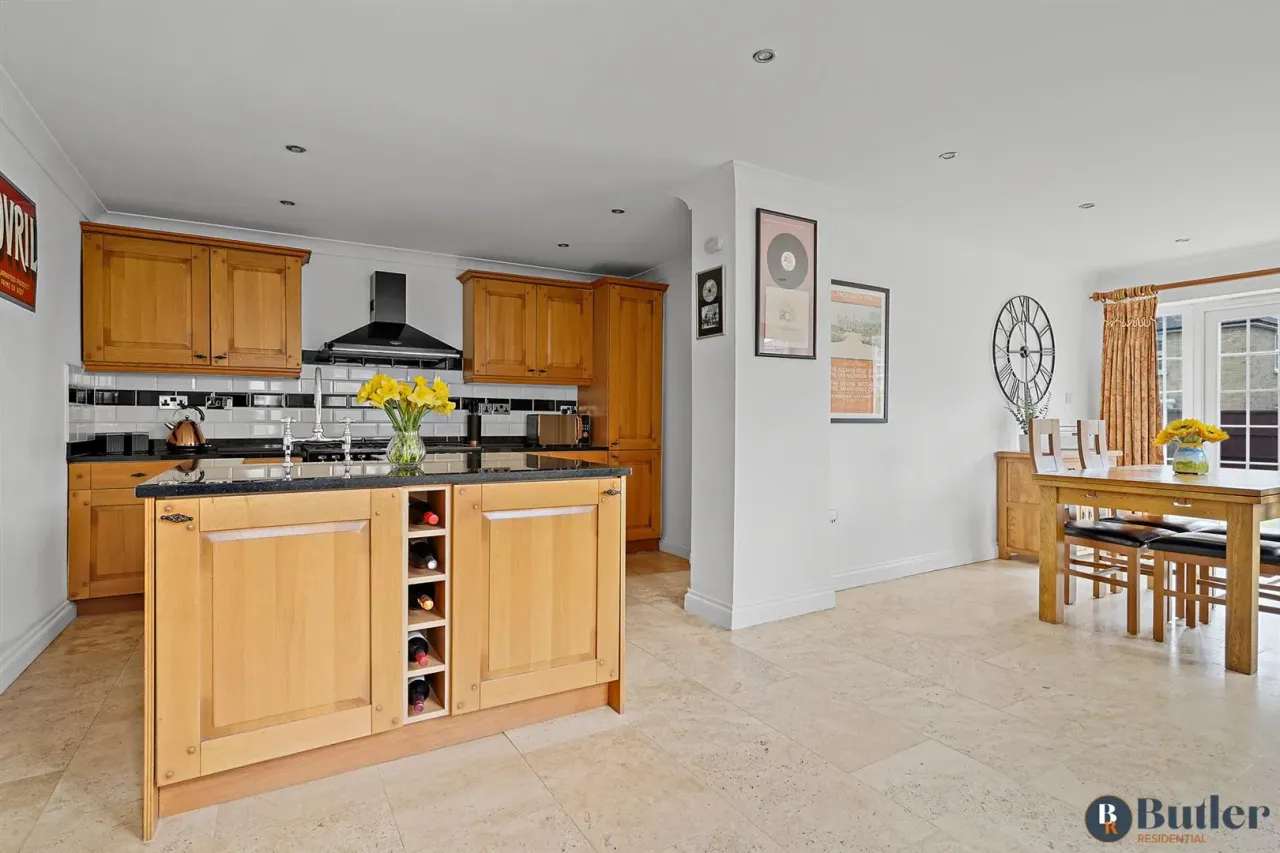 Hunts End, St. Neots, PE19, photo 54