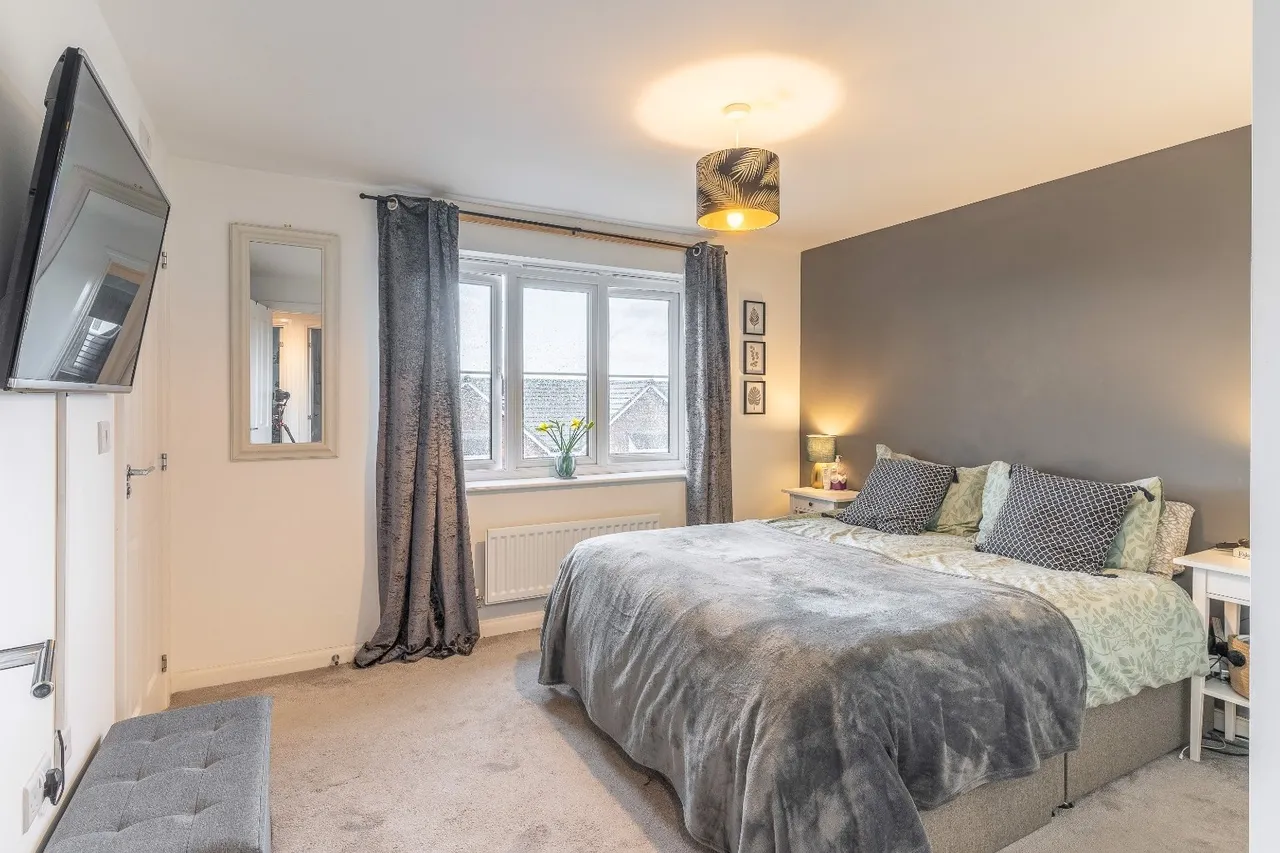 Lewis Crescent, Wellington, TF1, photo 10