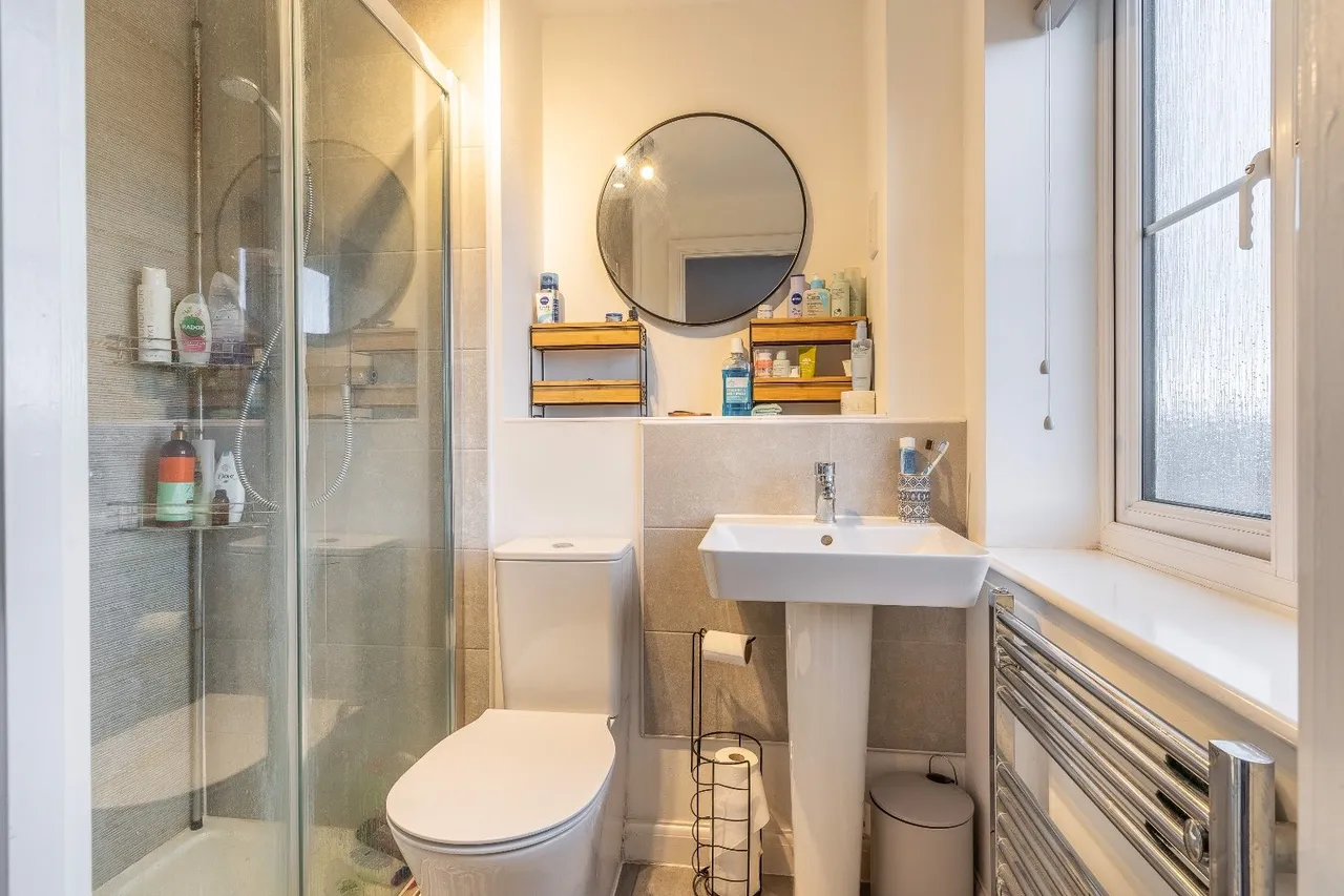 Lewis Crescent, Wellington, TF1, photo 12