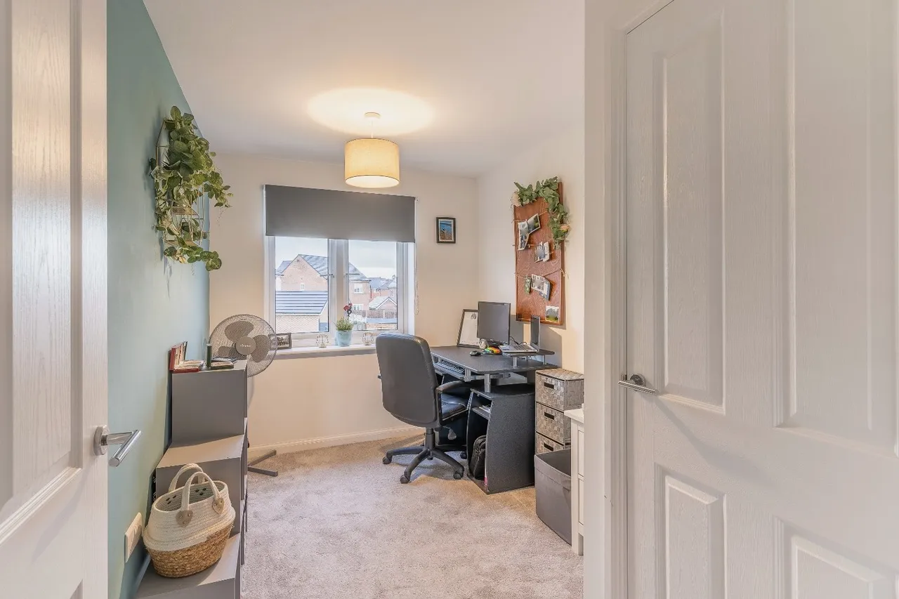 Lewis Crescent, Wellington, TF1, photo 8