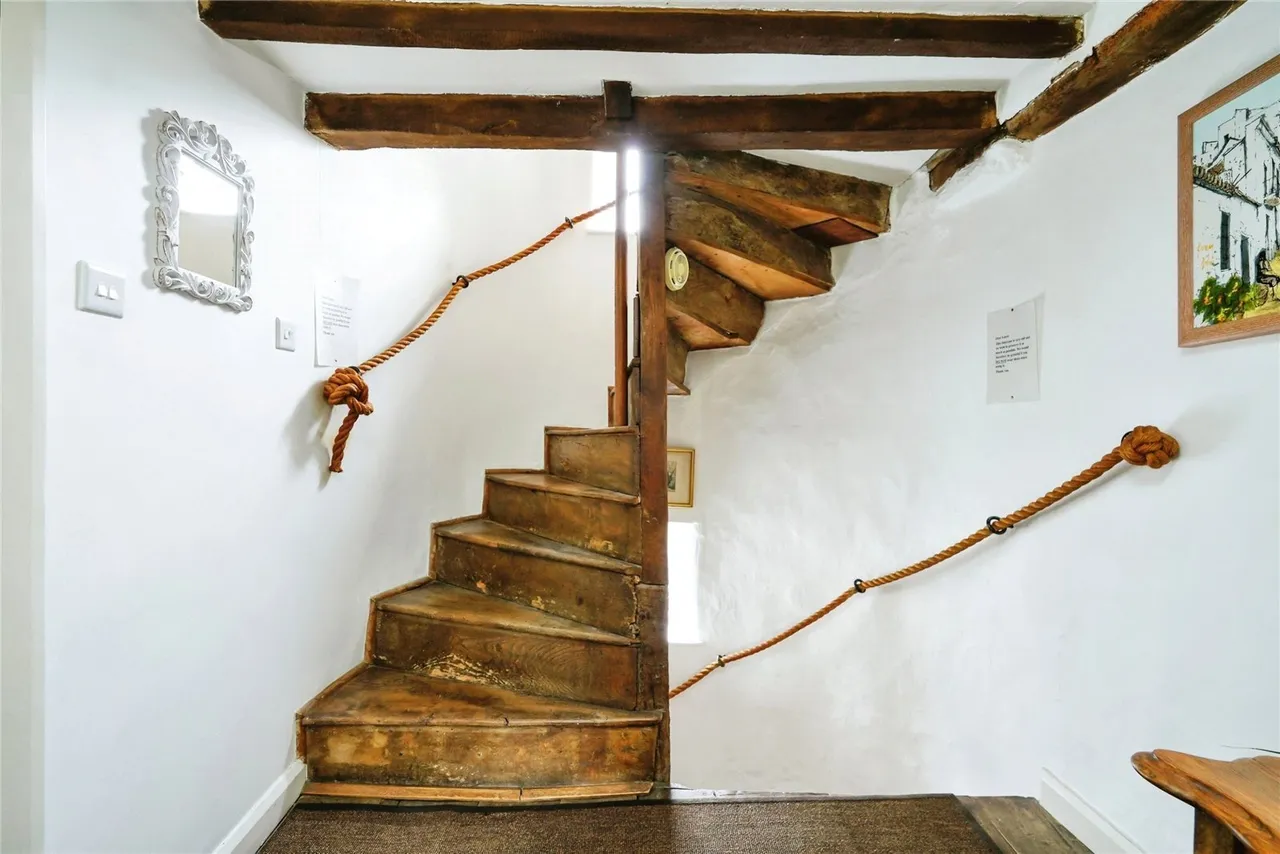 The Hill, Burford, OX18, photo 7
