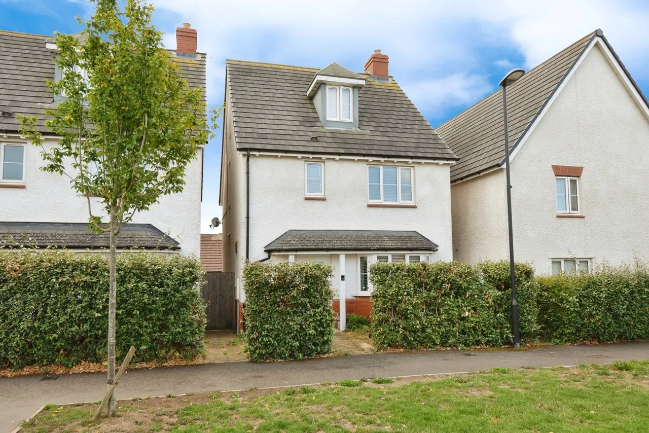 The Rectangle, Tadpole Garden Village, SN25, photo 2