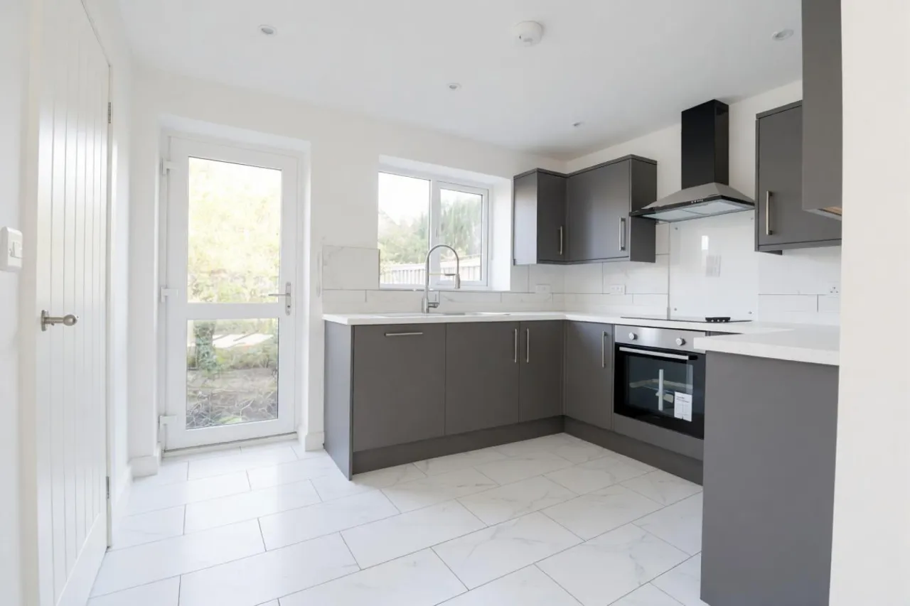 Bradfield Road, Crewe, photo 3
