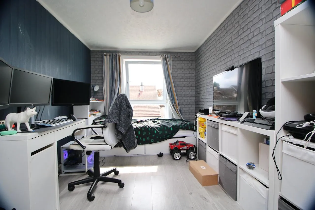 Mitchell Road, Cumbernauld, G67 1AD, photo 10