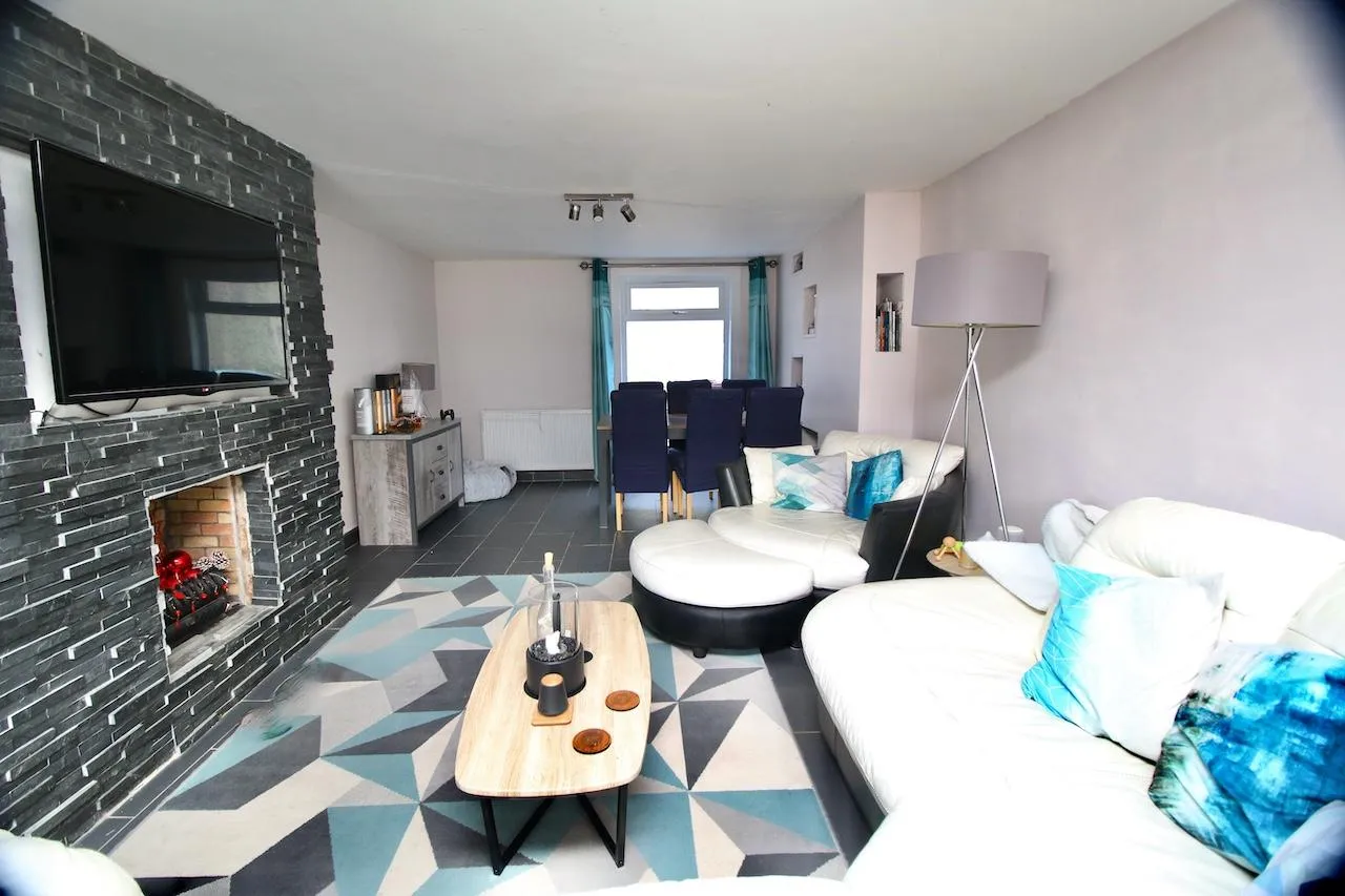 Mitchell Road, Cumbernauld, G67 1AD, photo 5