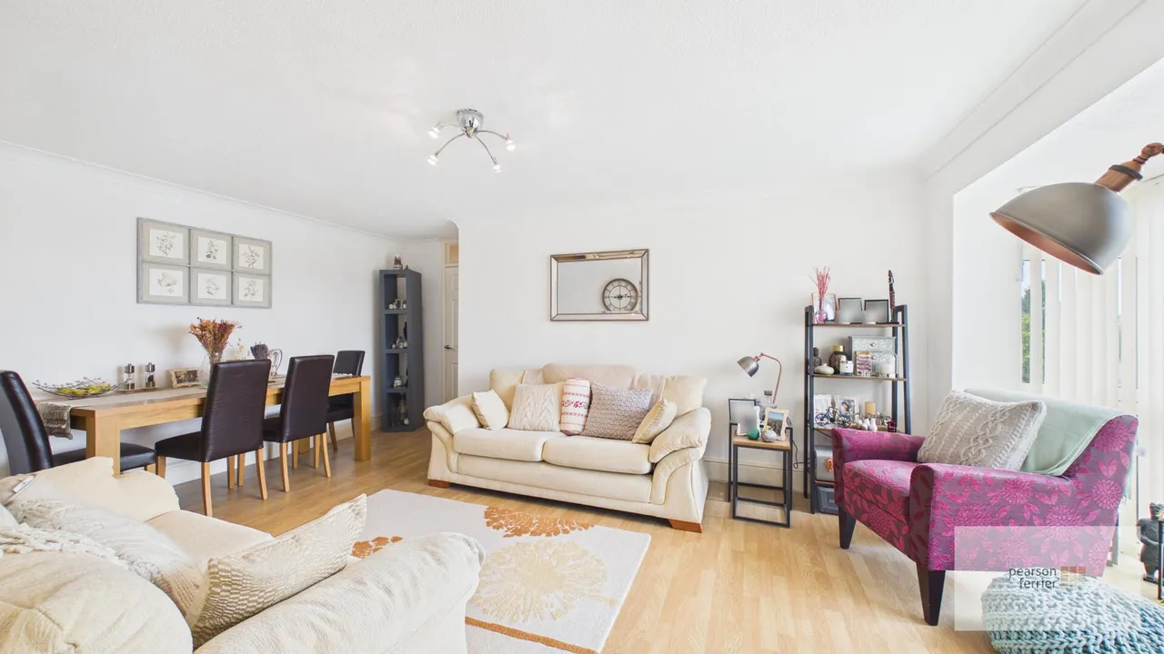 Lowther Road, Prestwich, M25, photo 4