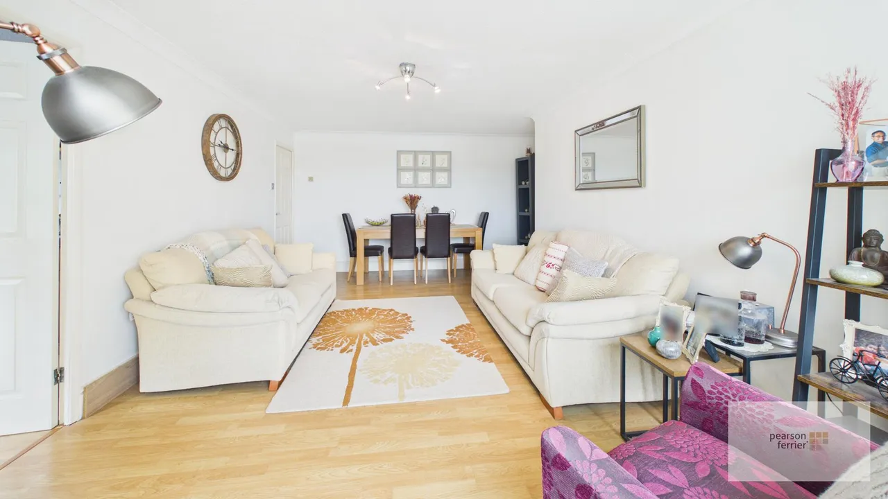 Lowther Road, Prestwich, M25, photo 5