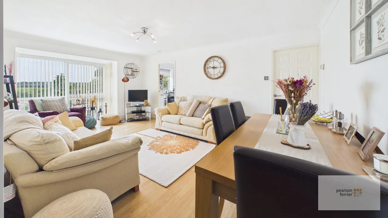 Lowther Road, Prestwich, M25, photo 3